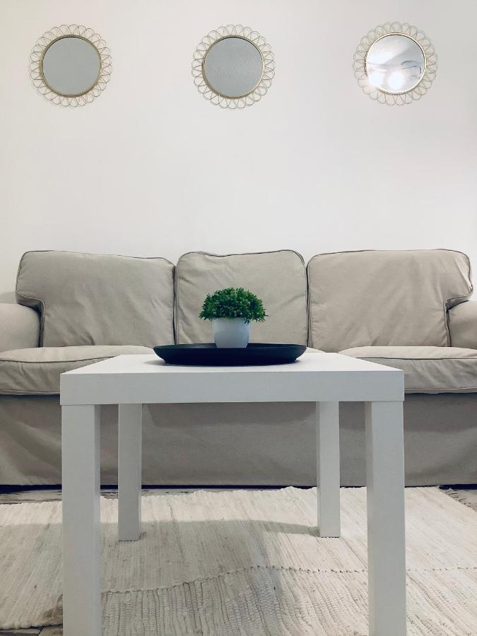 Cosy&White Apartment In Daugavpils Extérieur photo